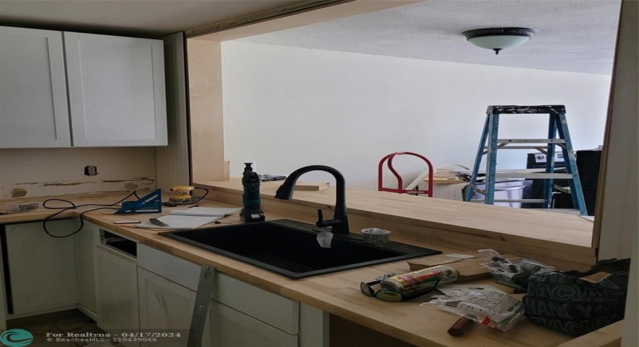 New kitchen being built