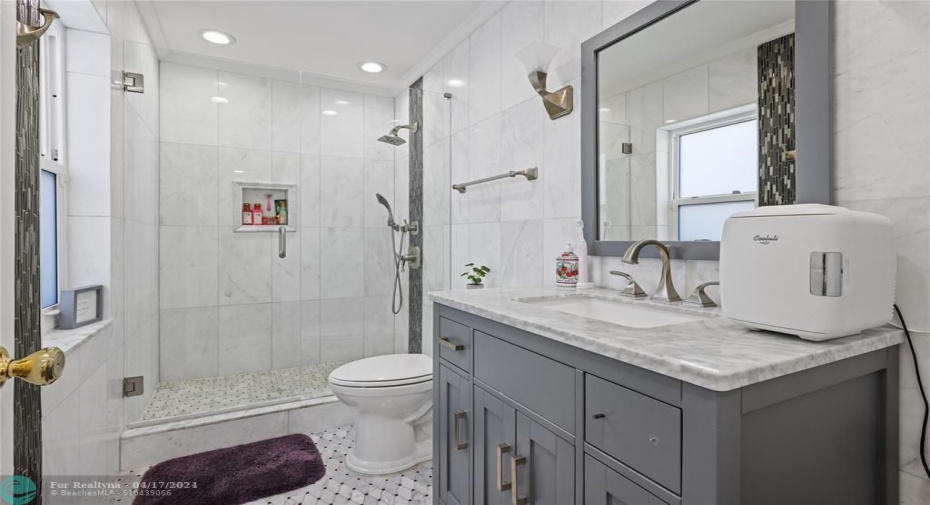 Bathroom #2