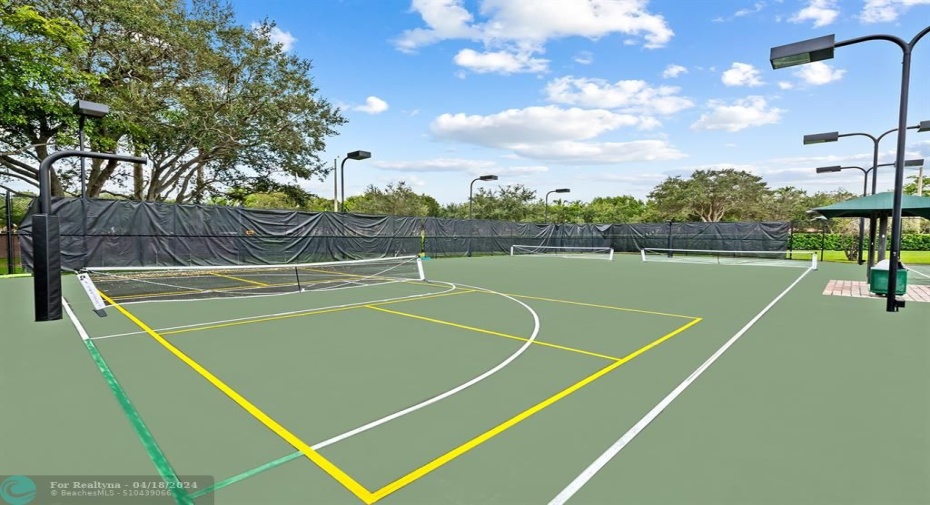 Pickleball Courts
