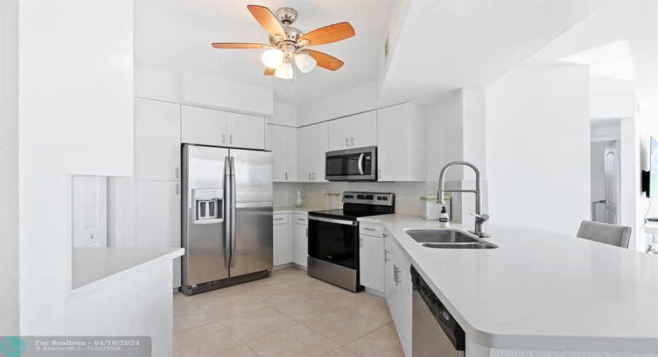 Lots of Kitchen Workspace