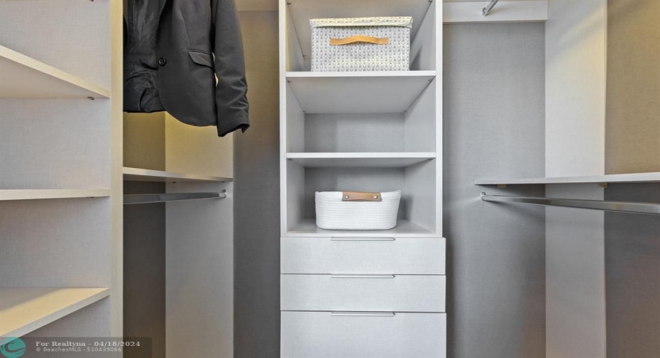 Bedroom 2 Walk-in Closet