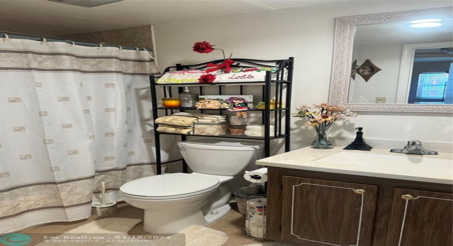 Second bedroom