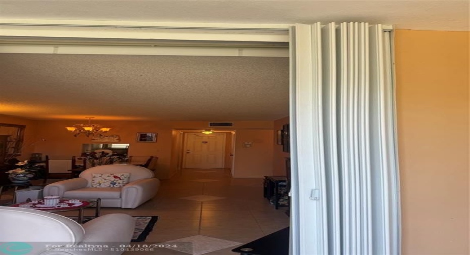 Accordion shutters