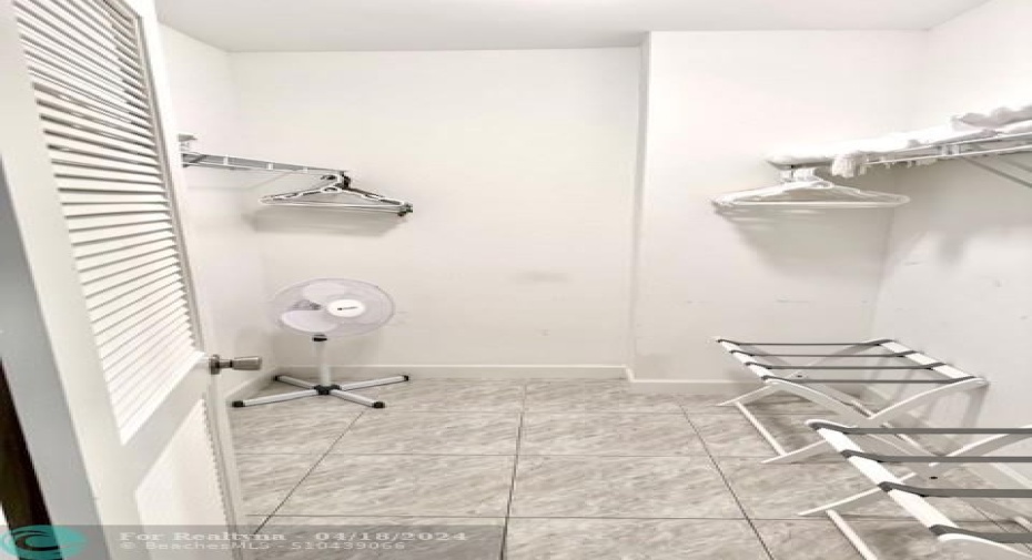 2 walk-in closets in master