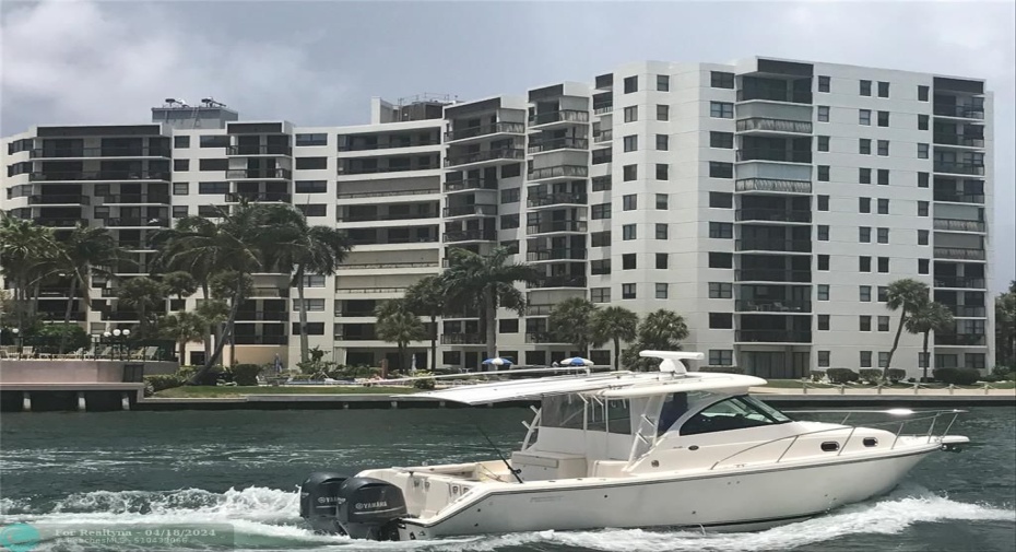 Voyager Condo is on the west side of the Inreacoastal