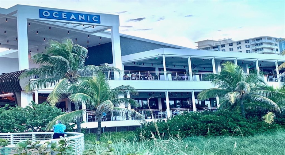 Oceanic is a upscale water front restaurant at Pompano Pier.Pompano Pier