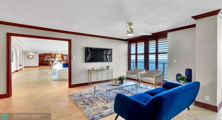 Great space to relax and enjoy these amazing views!