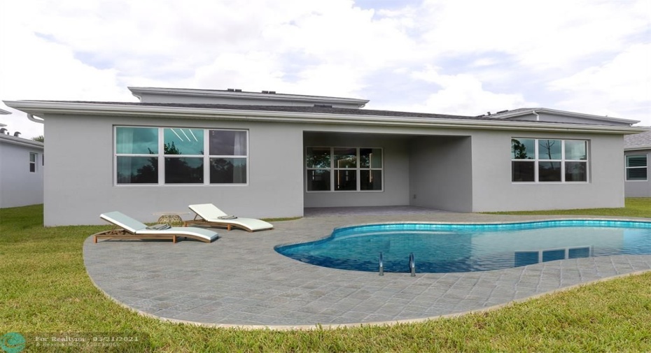 This image has been digitally altered. Pool quotes available upon requests.