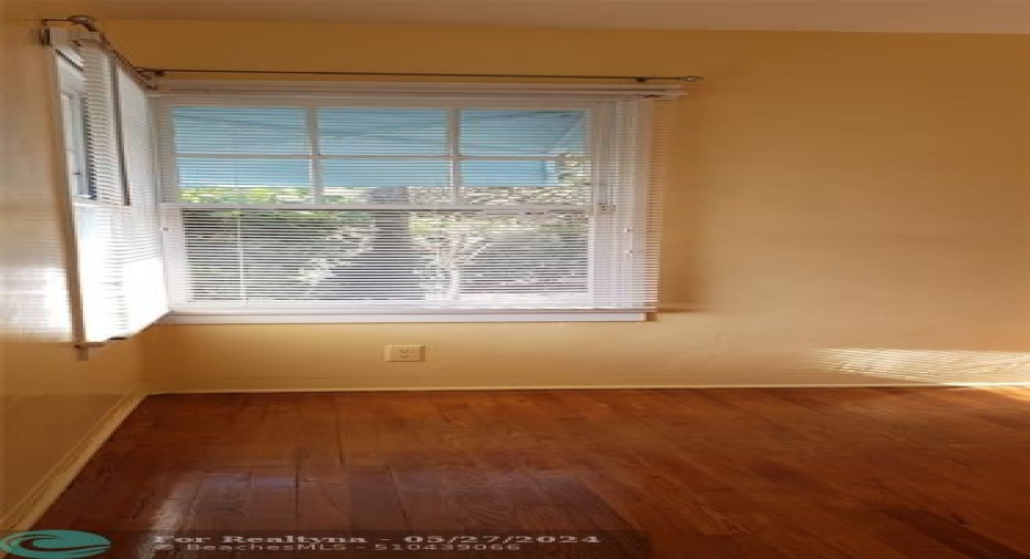FRONT BEDROOM