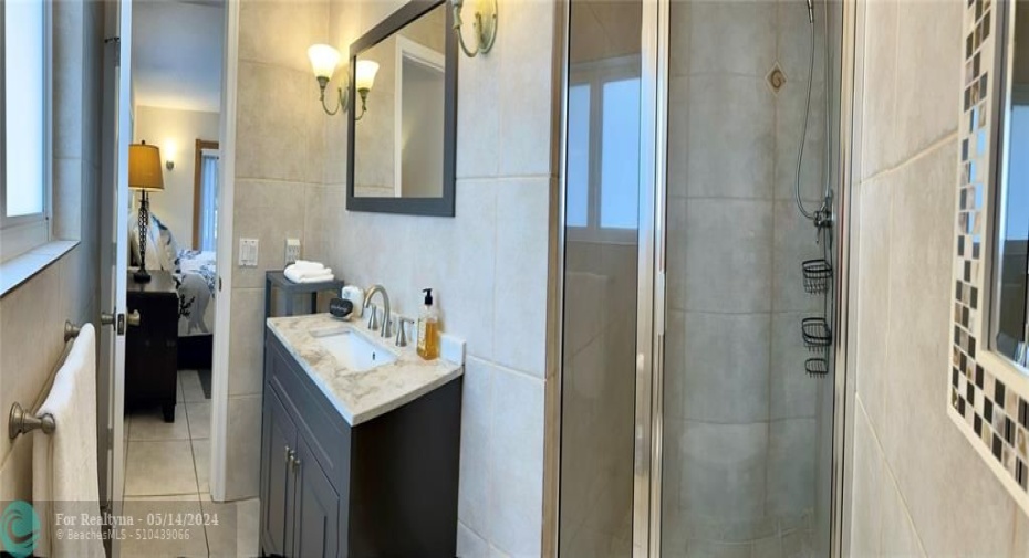 En-suite bathroom