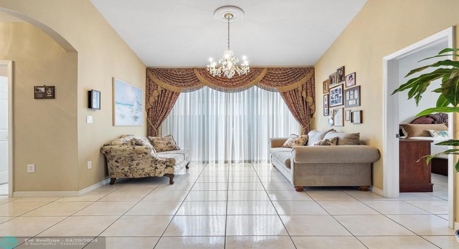 Room can be converted into den or 4th bedroom