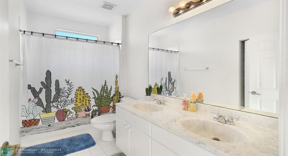 SECOND FLOOR BATHROOM