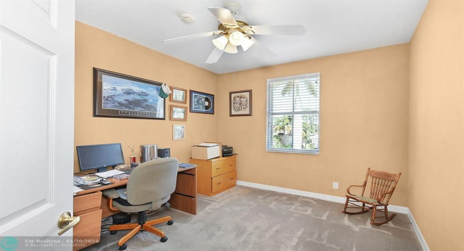 OTHER FRONT BEDROOM