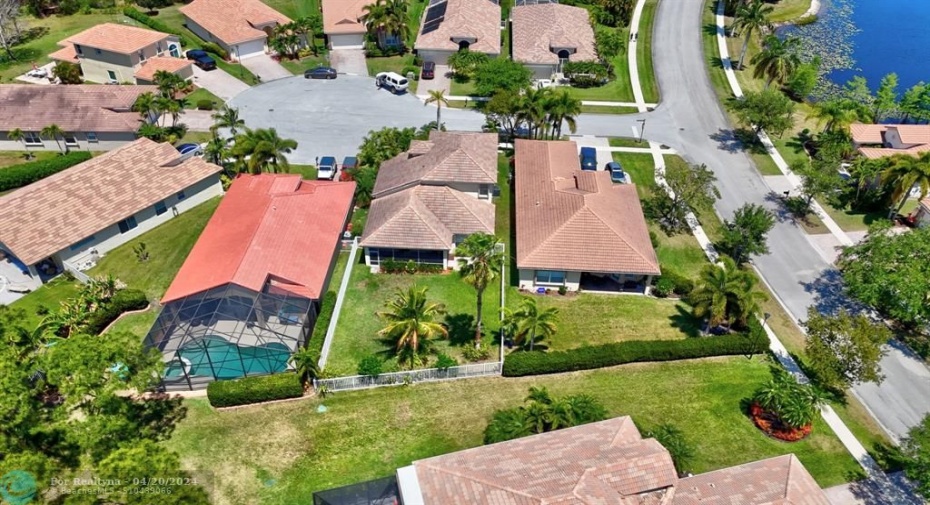 6752 SF LOT