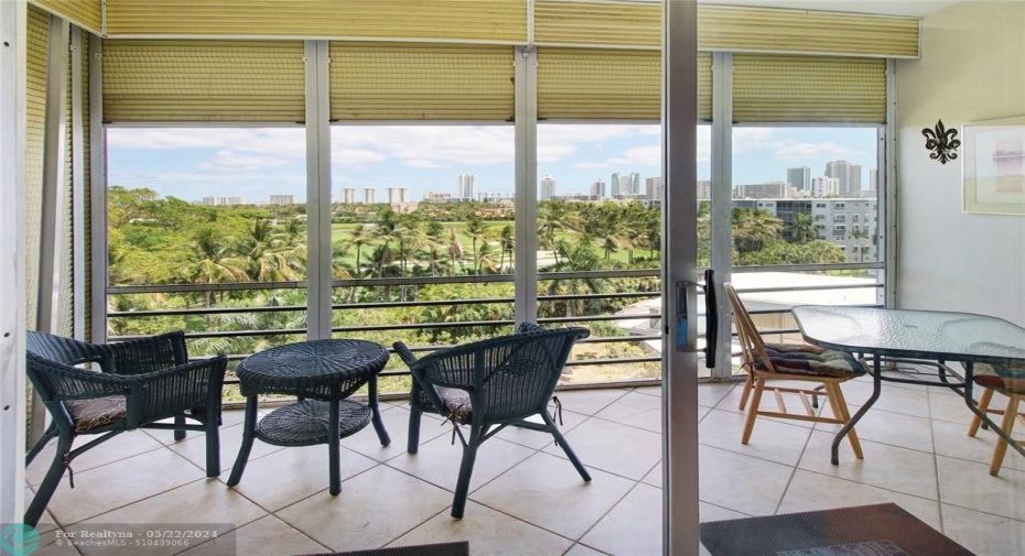 Screened in terrace with top floor view
