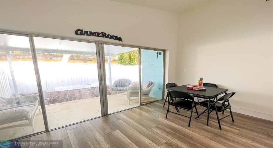 4th bedroom with closet