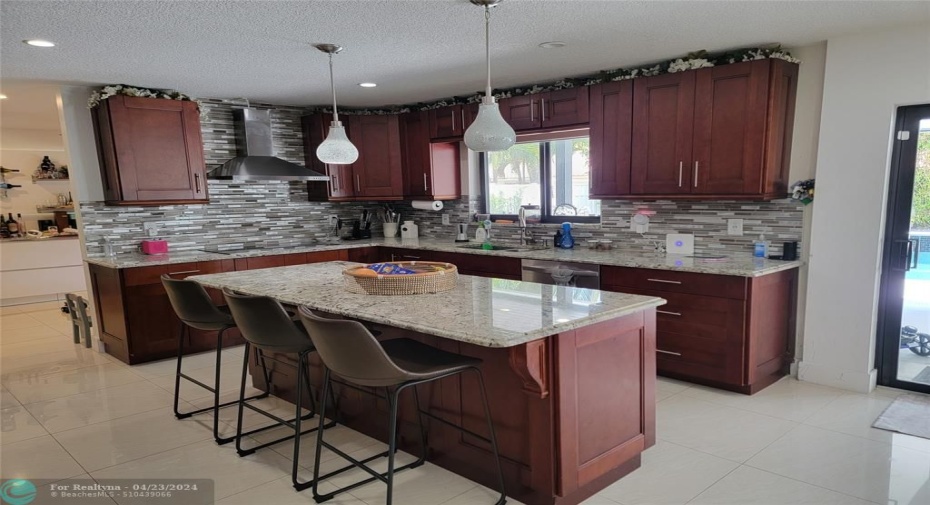 Kitchen 1