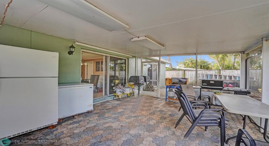 Large Screened Porch