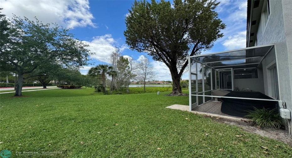 vVew of back yard area