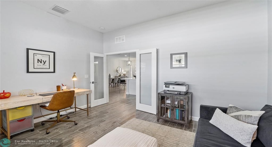 Den/ Office could be a 4th bedroom