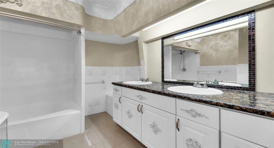 BATHROOM 2