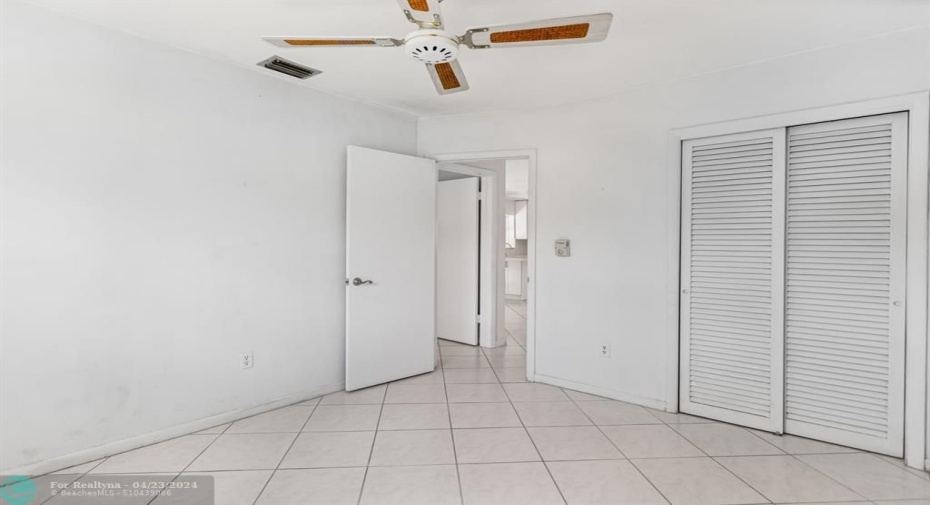 2nd Bedroom