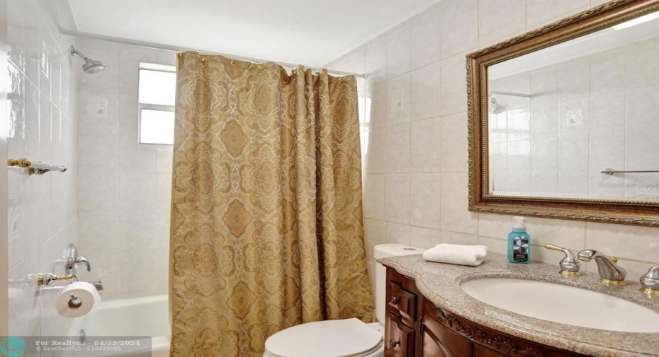2nd bathroom