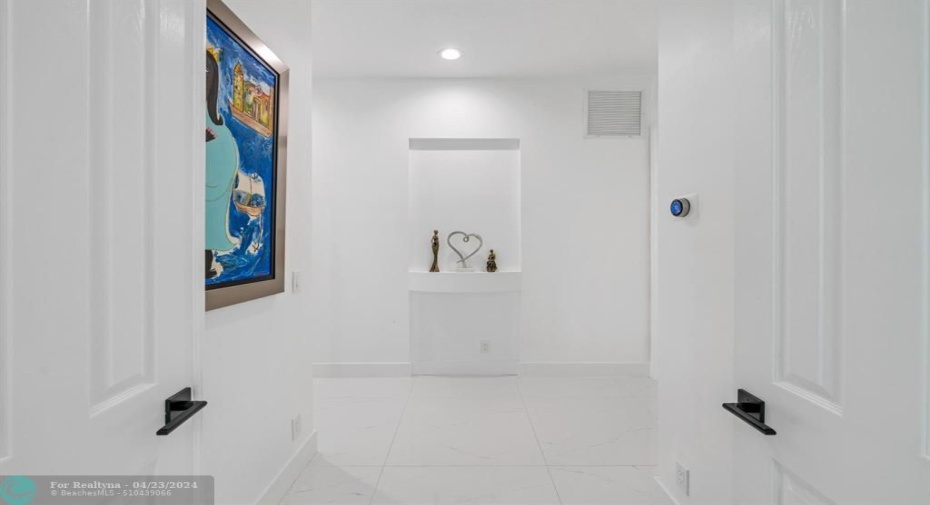 Vestibule to Primary Suite