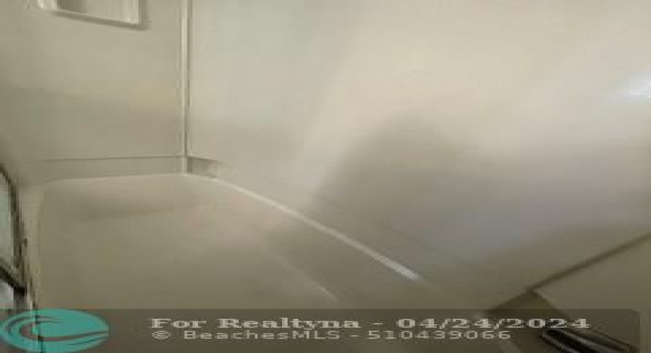 Well Kept Bathtub in the Second Bathroom
