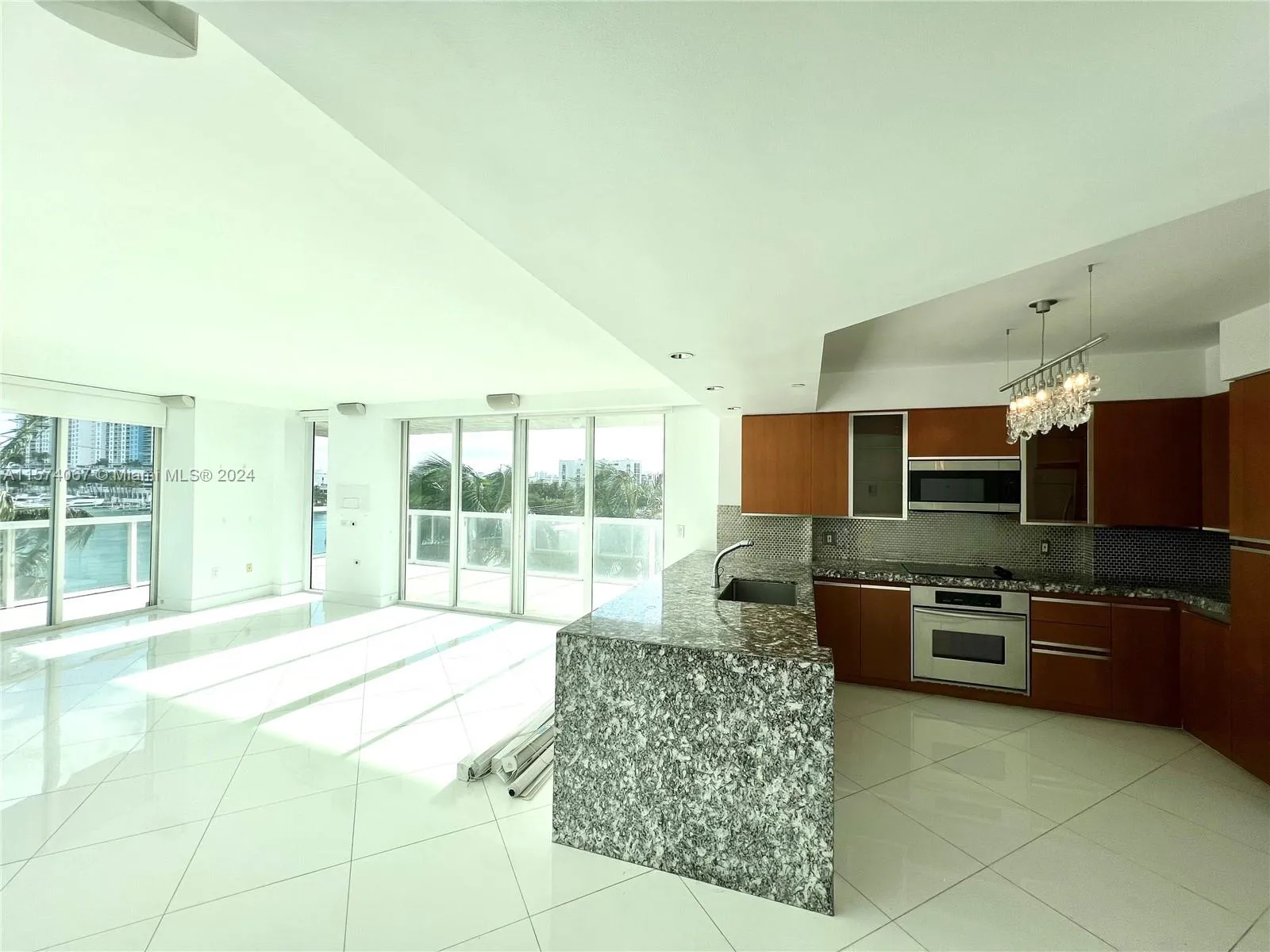 Integrated Kitchen/Dining/Living