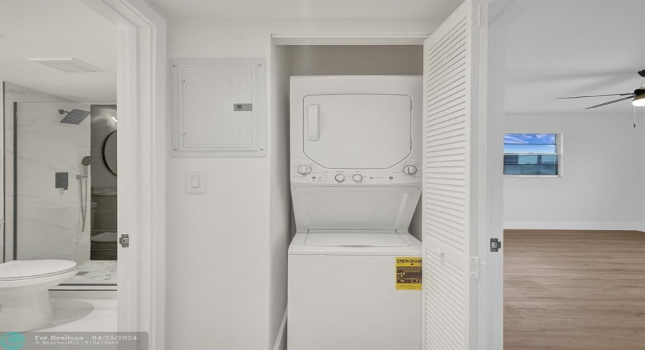 Washer & Dryer