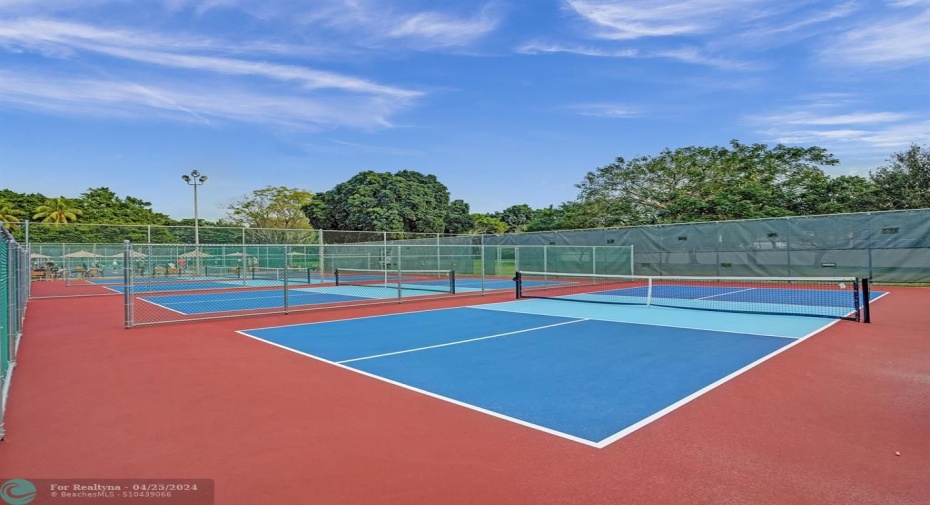 Pickleball Courts