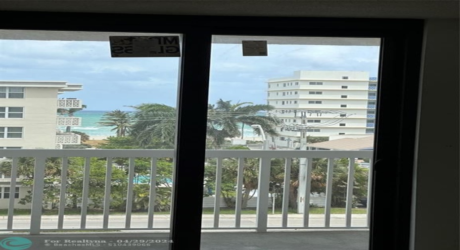 Living room Ocean View