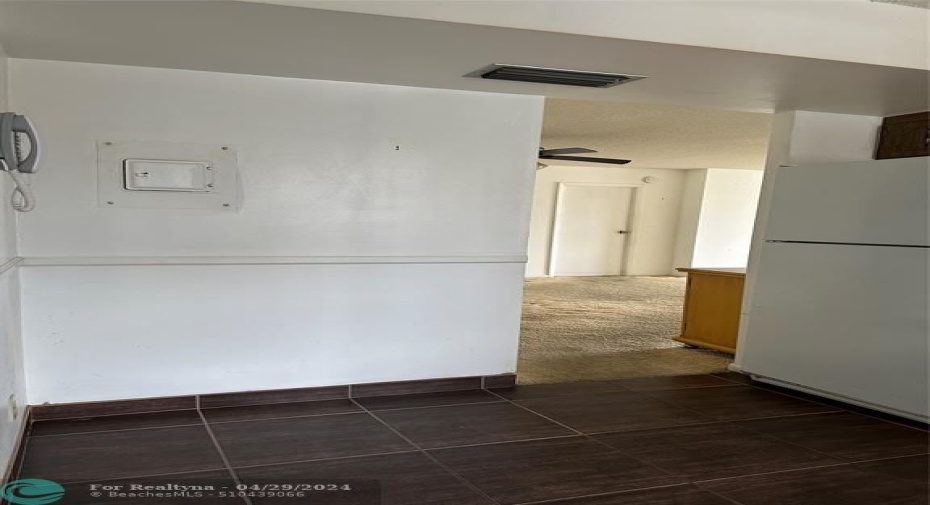 Breakfast Area in Kitchen