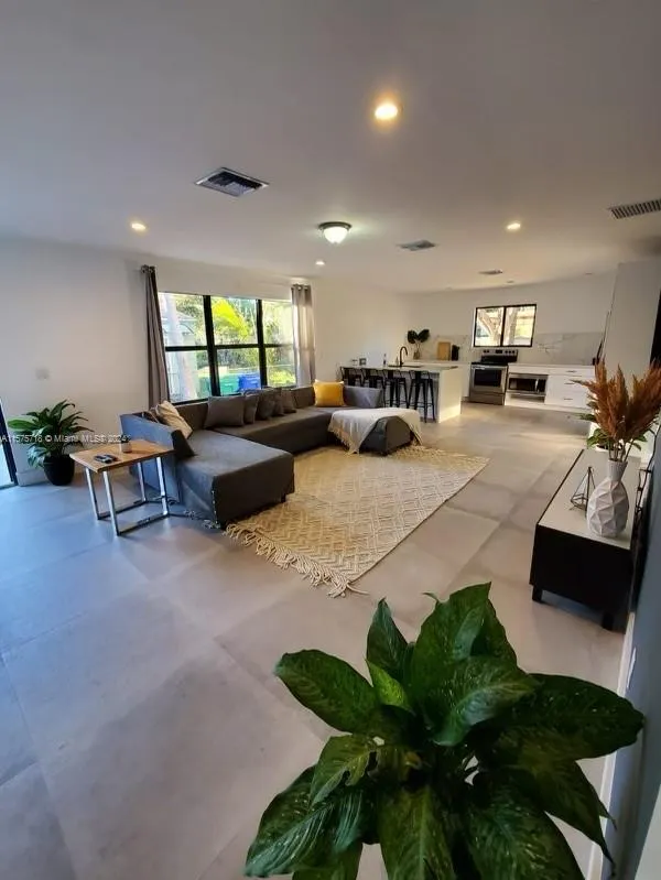 Residential Lease For Rent