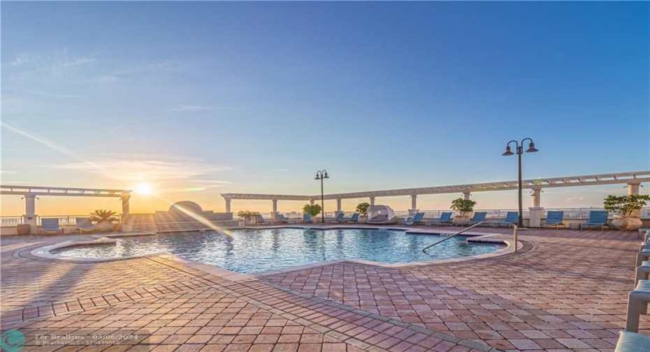 Rooftop pool!