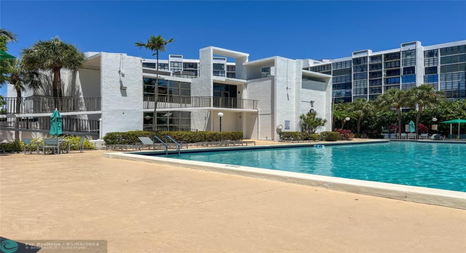 Pool and Clubhouse