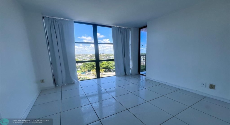Second bedroom/office
