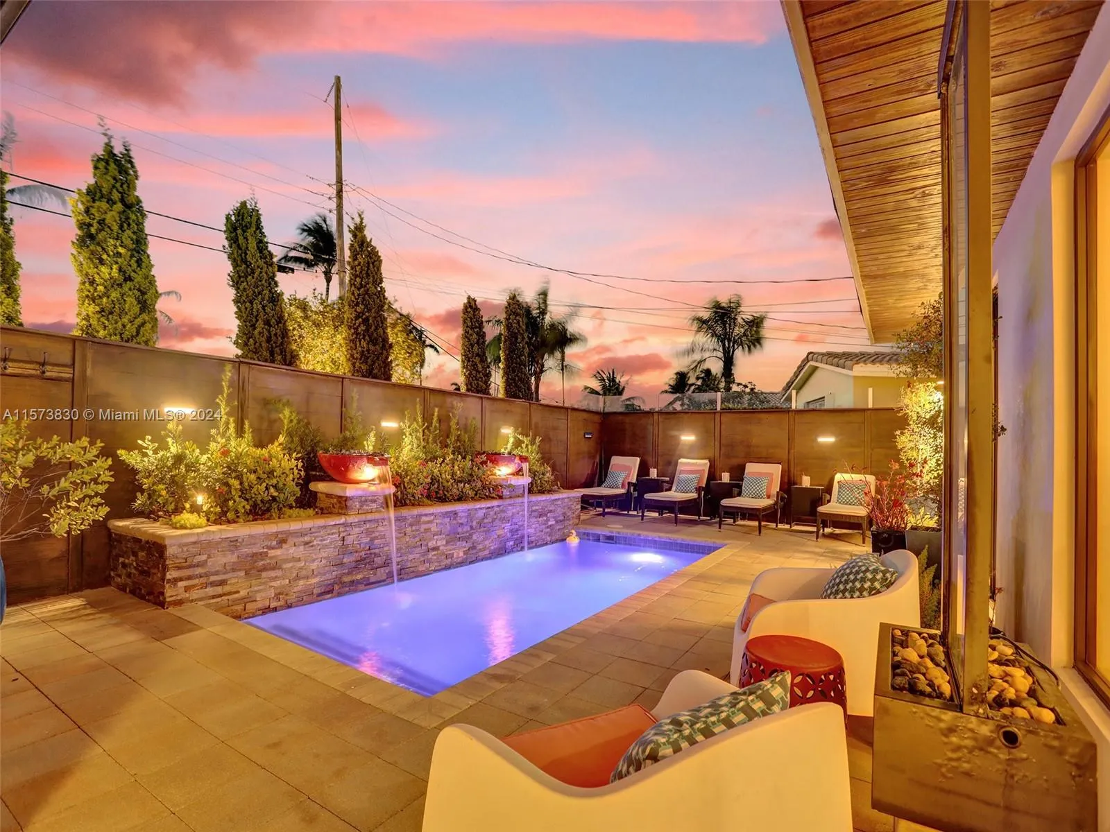 Private Courtyard Entry