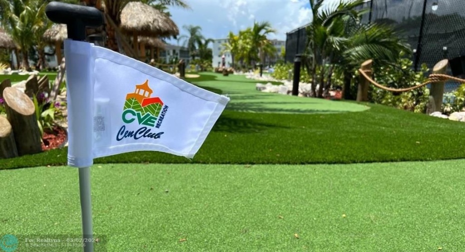 Golf putting