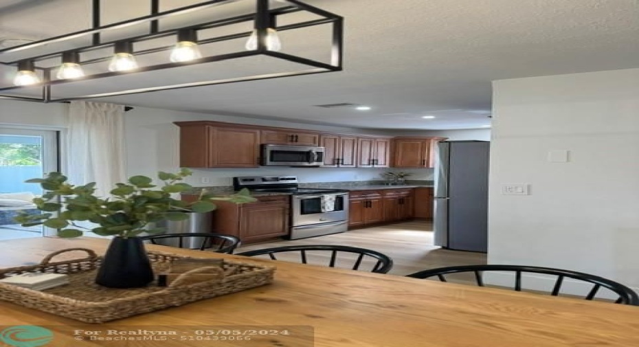 Dining Room/Kitchen