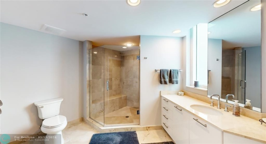 Ensuite guest bathroom