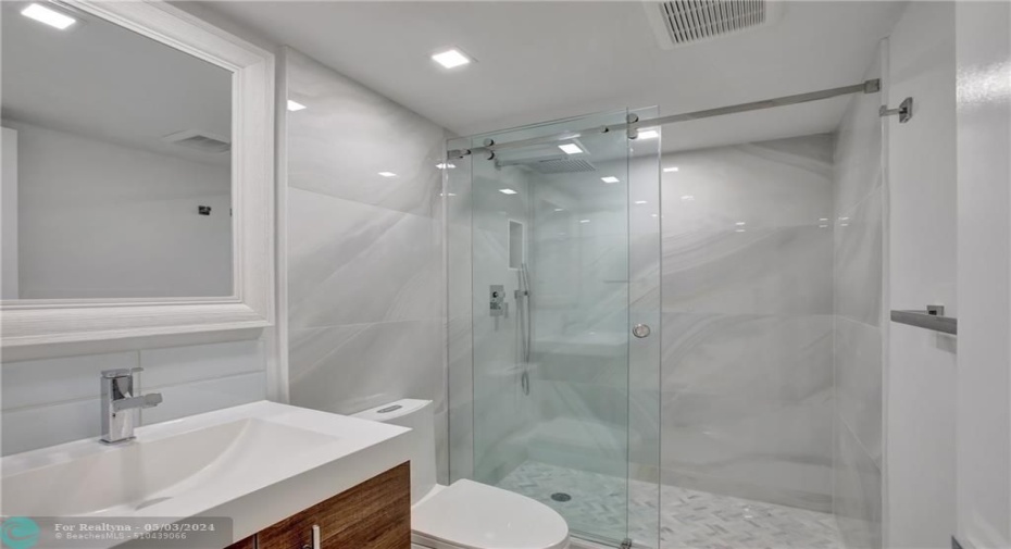 Bathroom #2
