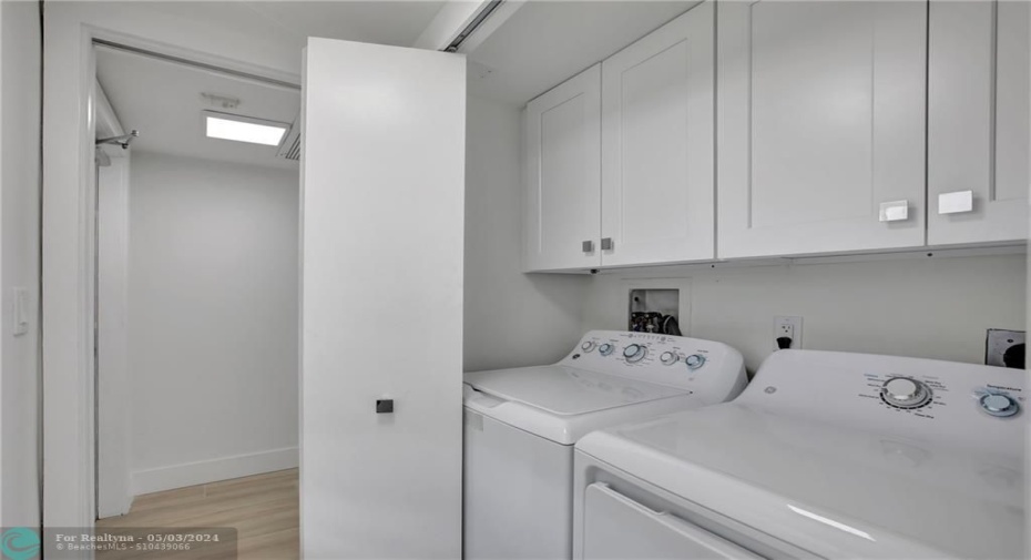 Full size side by side washer and dryer