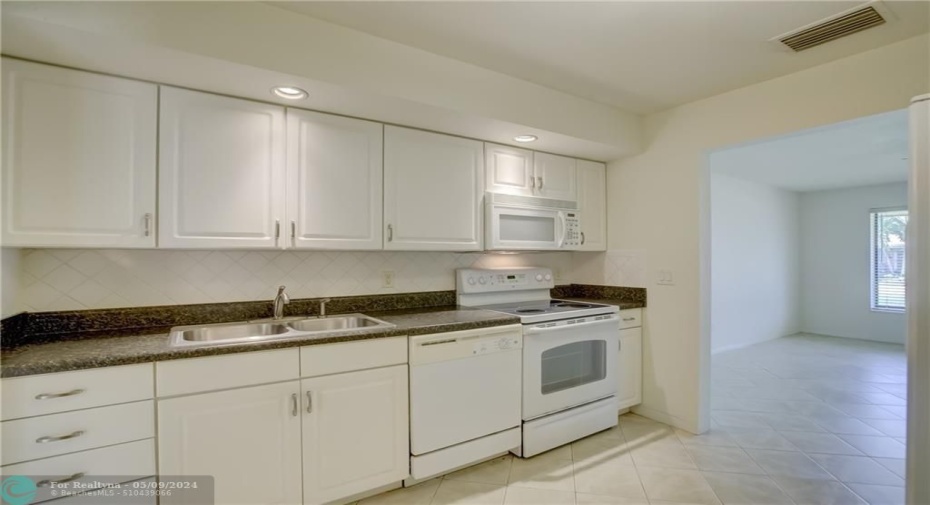 1404 Kitchen