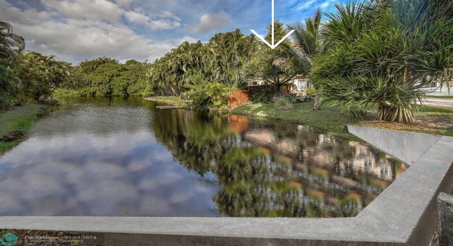 Canal front