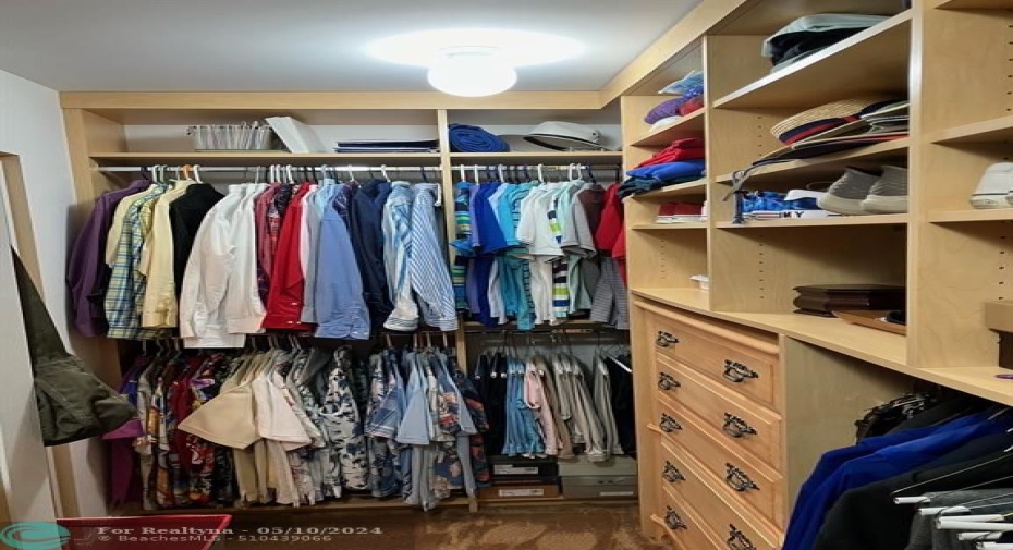 Primary Bedrooms Large walk in closet