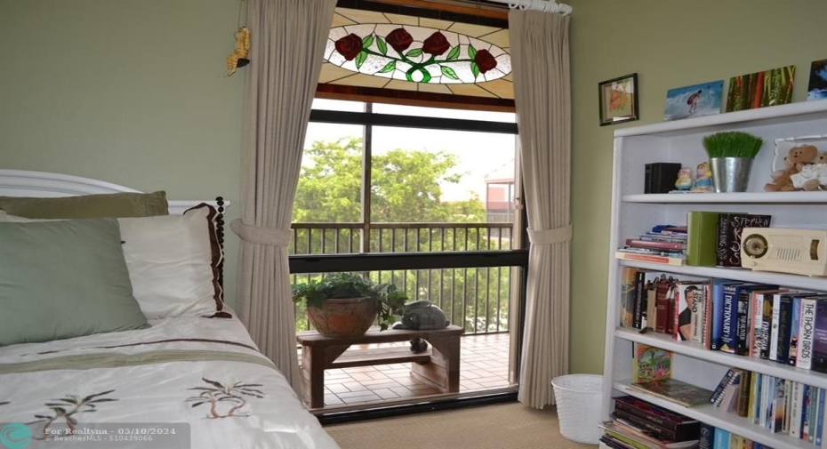 2nd Bedroom