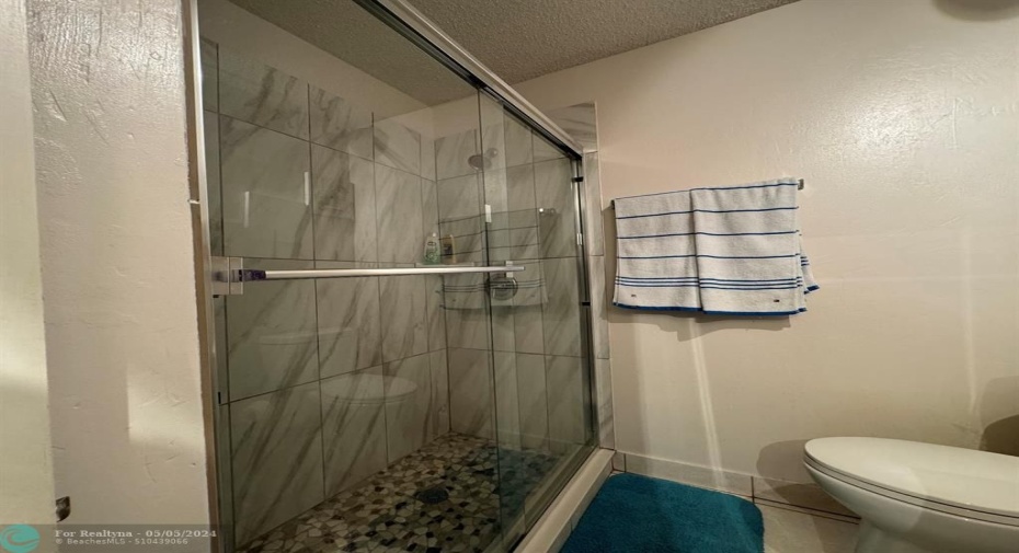 UPDATED 2ND BATHROOM