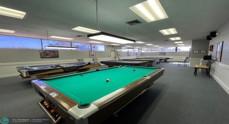 BILLIARDS ROOM